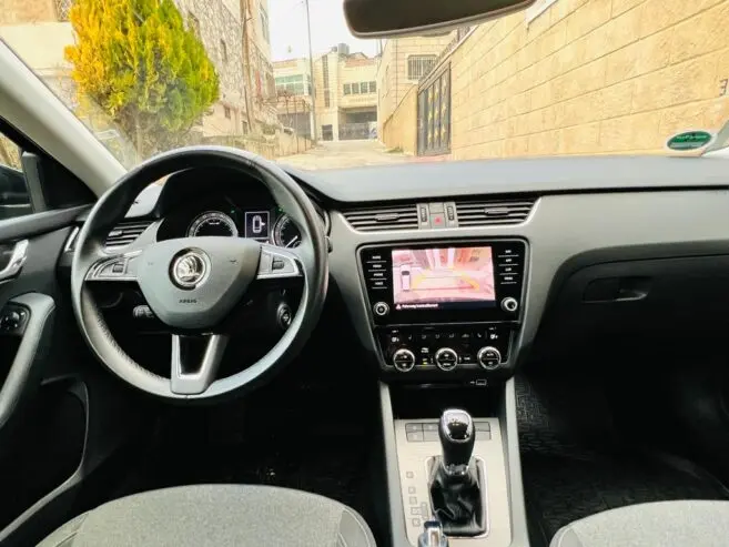 سيارة سكودا اوكتافيا للبيع — صورة 3