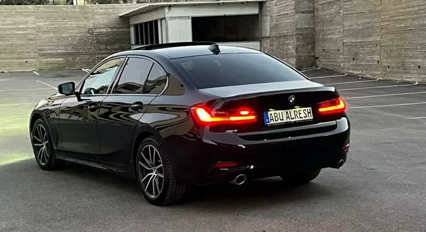 BMW 330i 2020-2019 — صورة 2