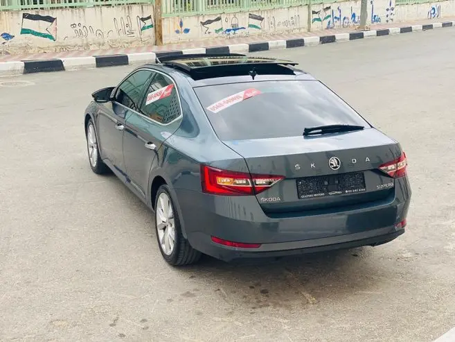 سكودا سوبيرب 2018 — صورة 3