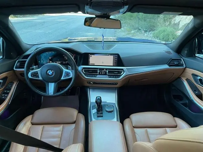 BMW 330i 2019 — صورة 3