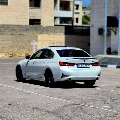 بي أم دبيلو 330e — صورة 3