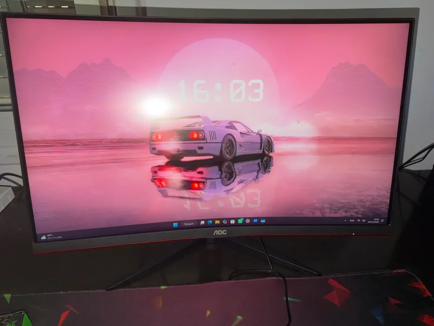 Gaming AOC 27 Curved 165Hz Full HD — صورة 7