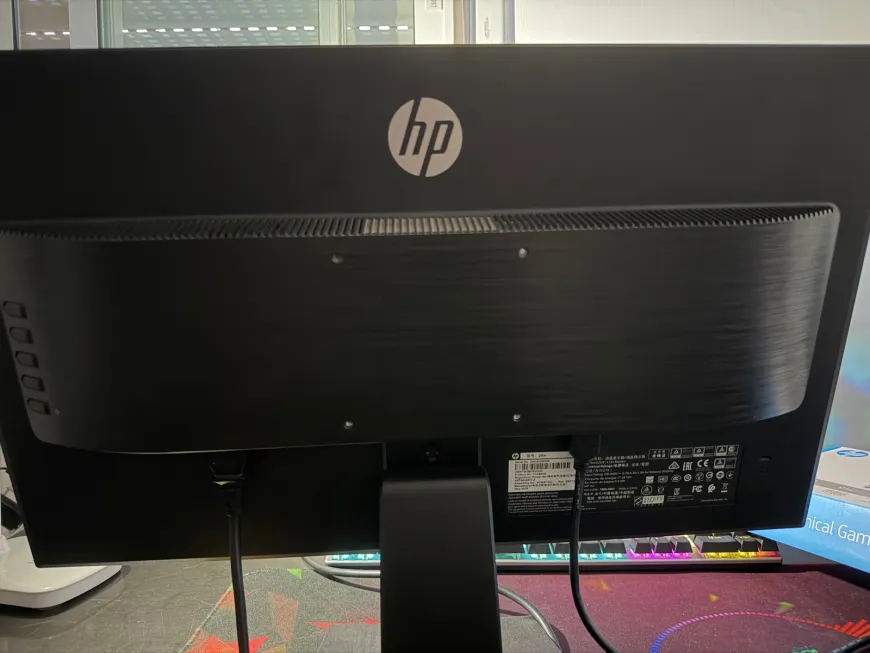 شاشة HP 24w 24 إنش zFull HD 60H — صورة 3